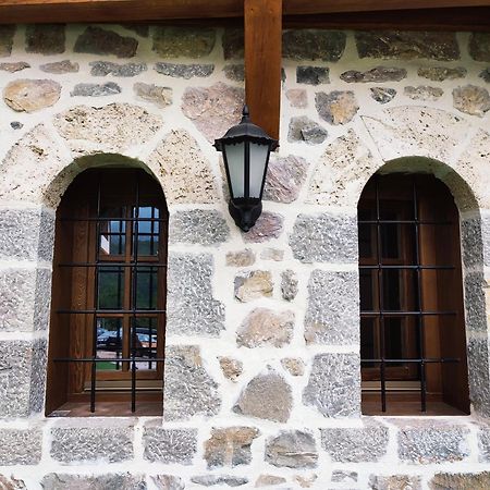 Guest Mansion, Гостински Палат Rostusa Extérieur photo