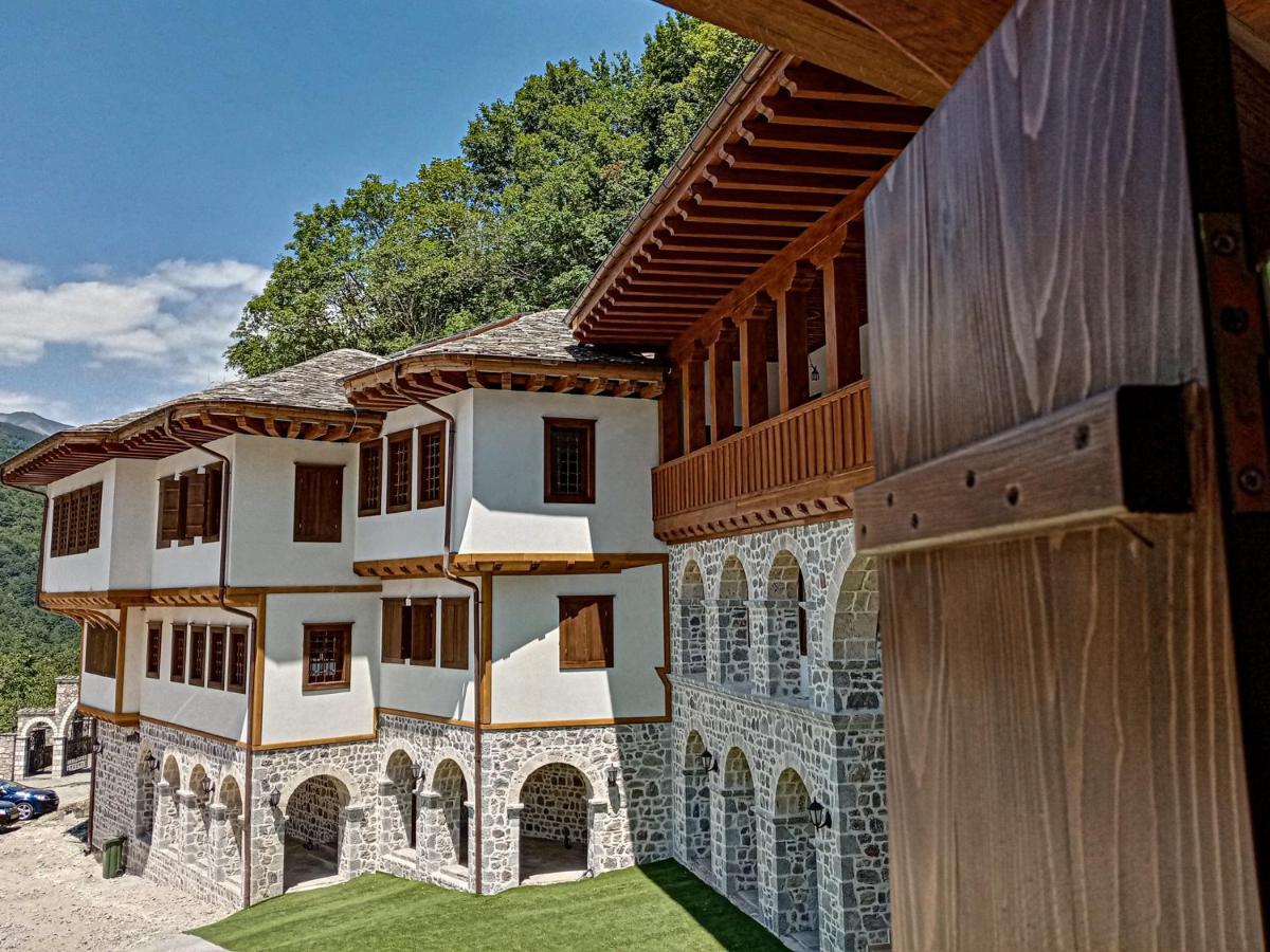 Guest Mansion, Гостински Палат Rostusa Extérieur photo