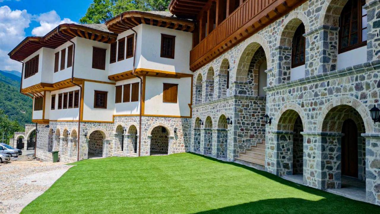 Guest Mansion, Гостински Палат Rostusa Extérieur photo