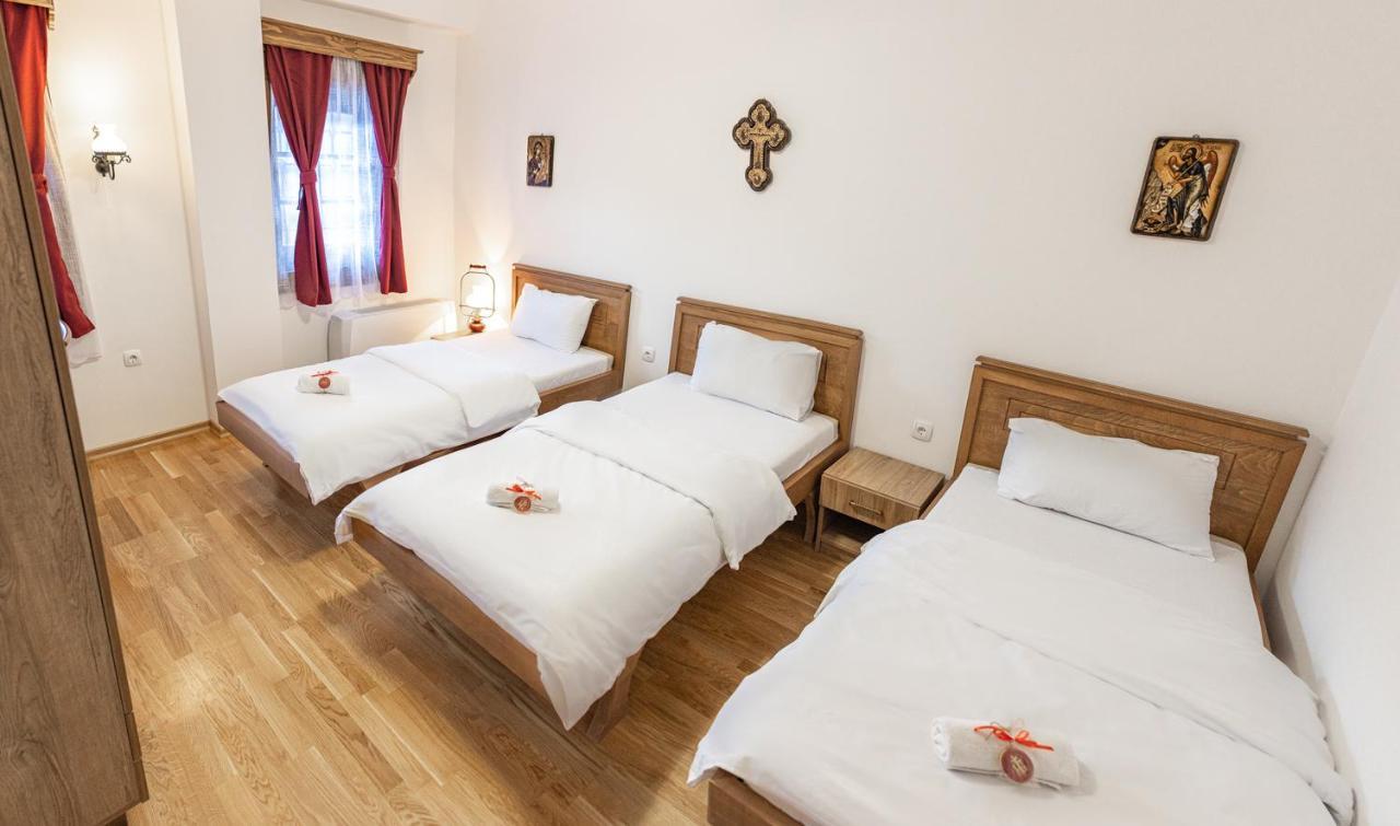 Guest Mansion, Гостински Палат Rostusa Extérieur photo