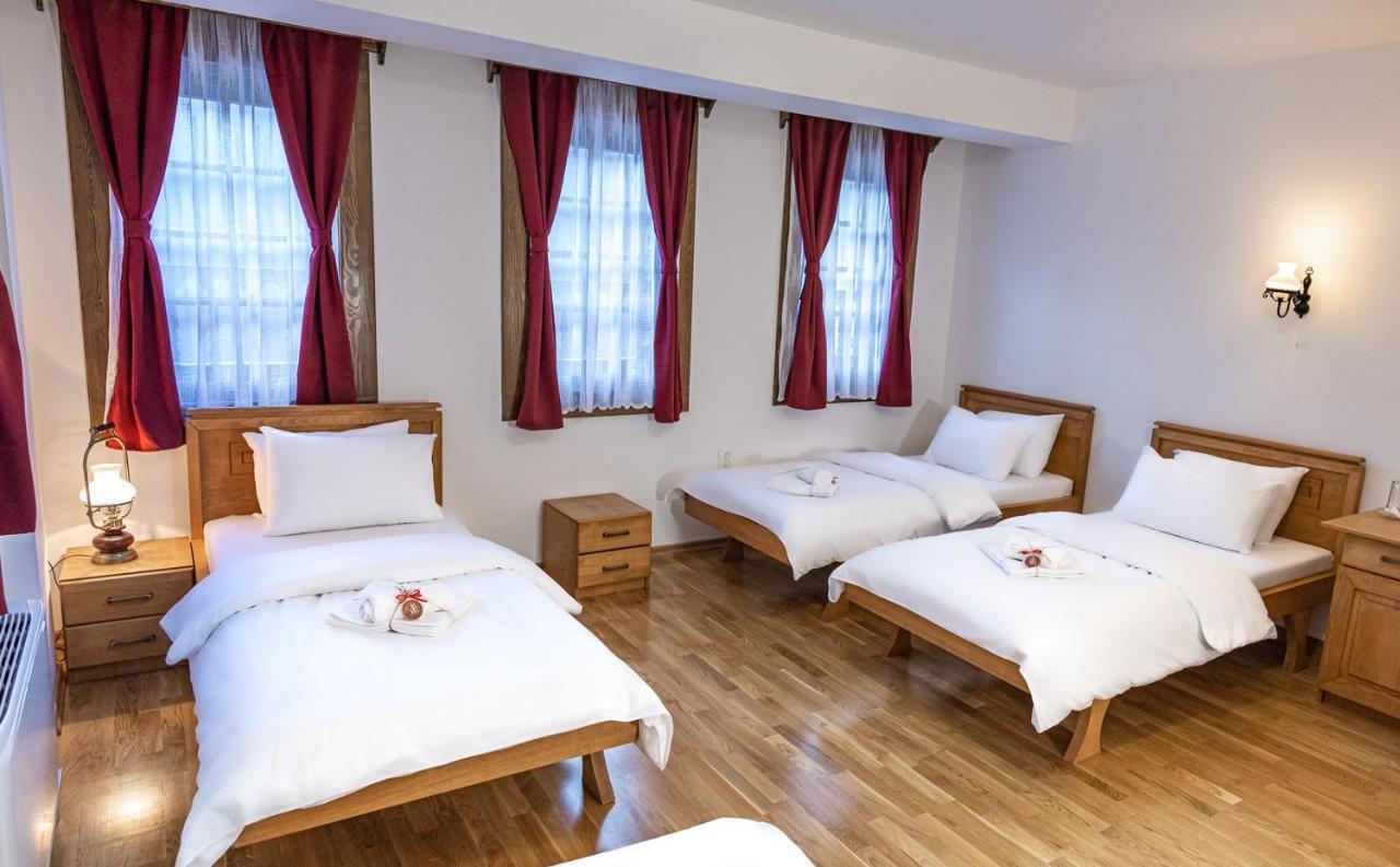 Guest Mansion, Гостински Палат Rostusa Extérieur photo