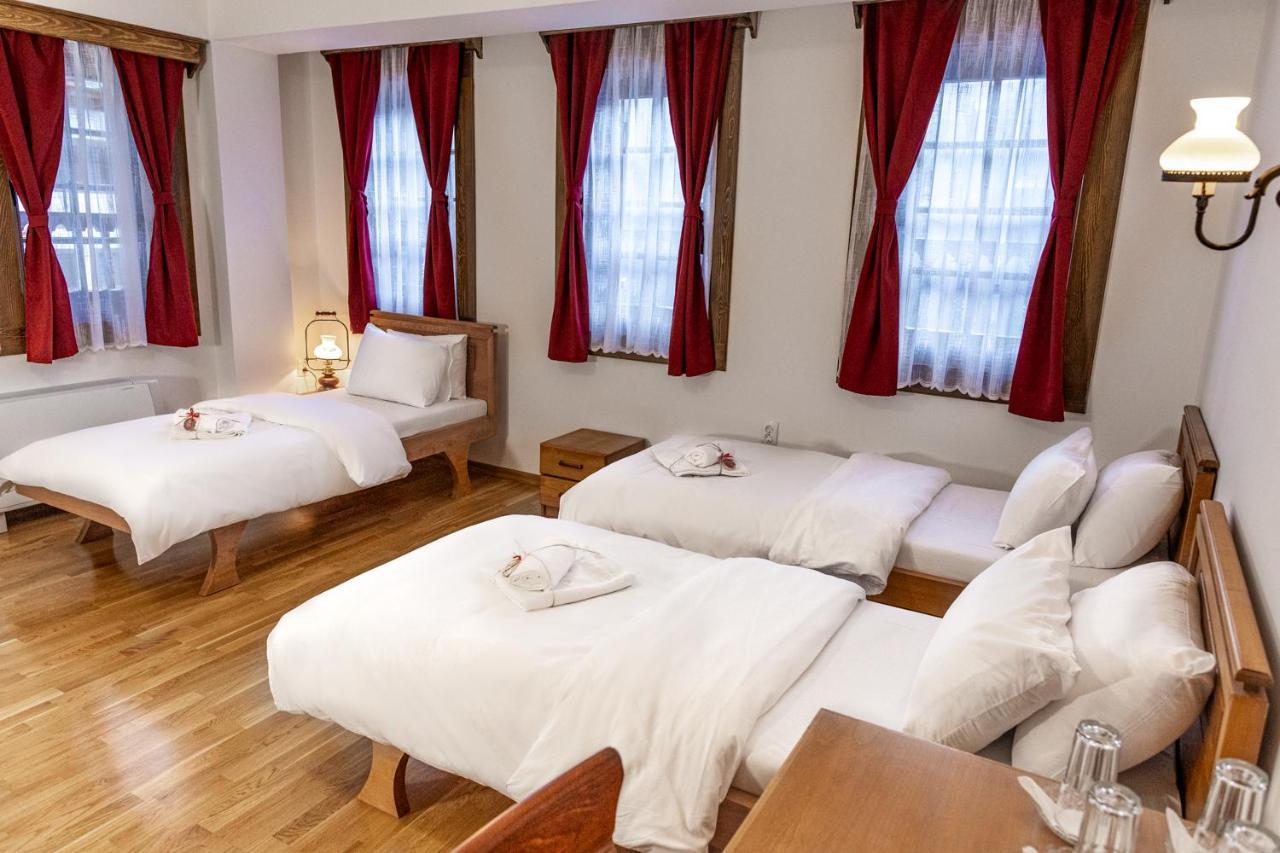 Guest Mansion, Гостински Палат Rostusa Extérieur photo